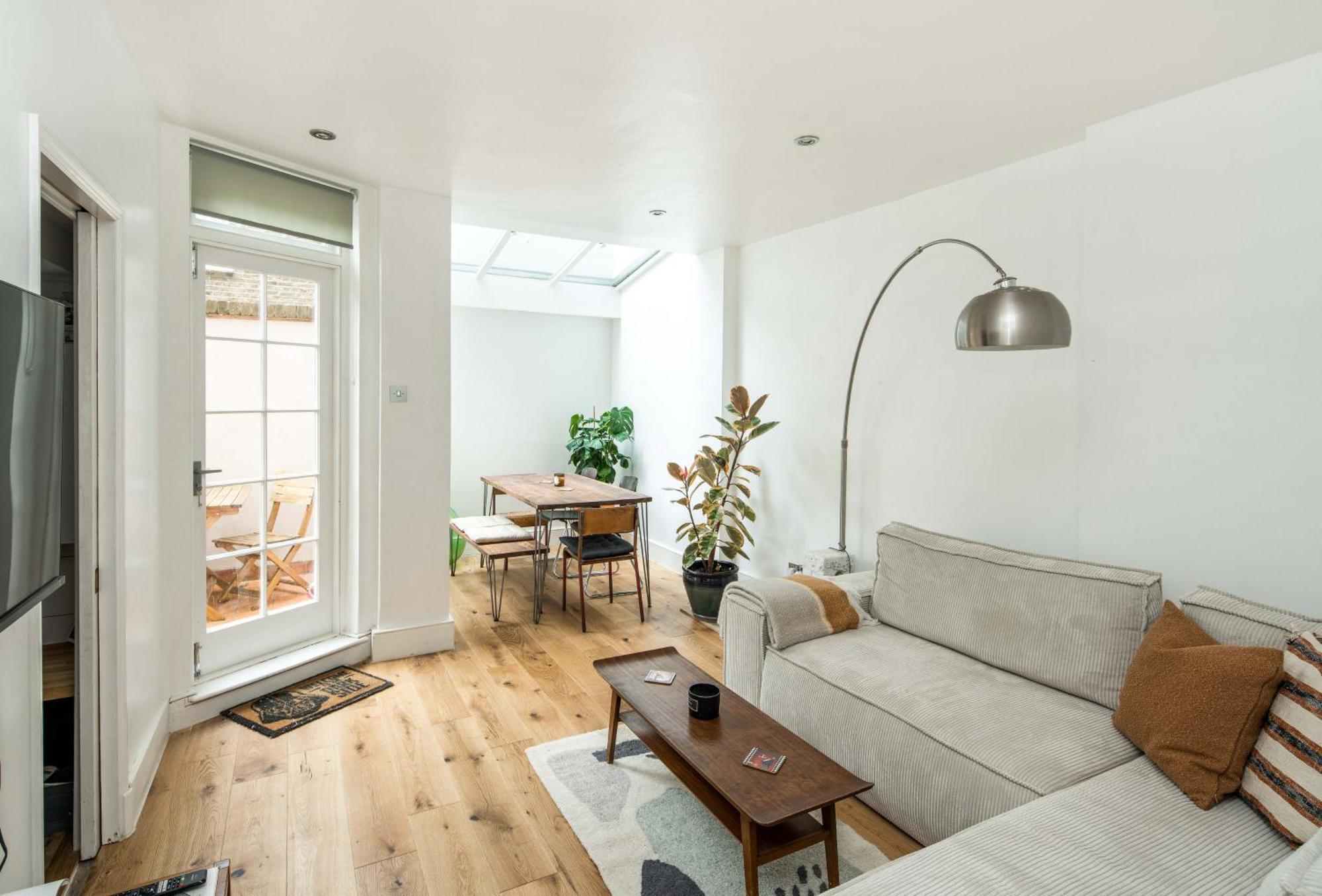 Delightful 2b/2b Prime Apartment London